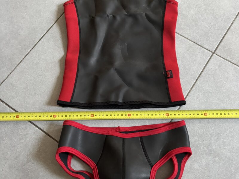 Tenue sexy néoprène
