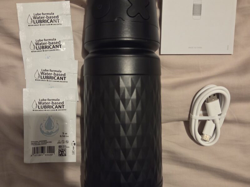 Masturbateur à succion ne