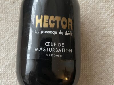 Œuf masturbation Hector