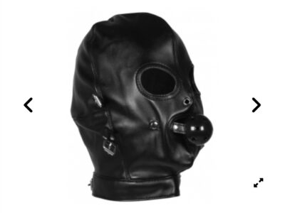 Cagoule, masque, bâillon