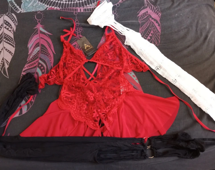 Lot 3 lingeries fines TU