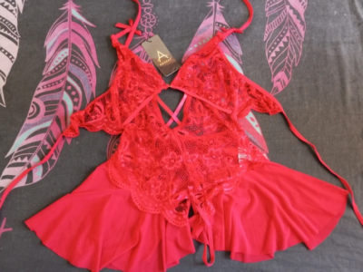 Lot 3 lingeries fines TU