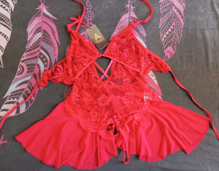 Lot 3 lingeries fines TU