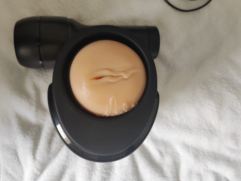 kiiroo keon