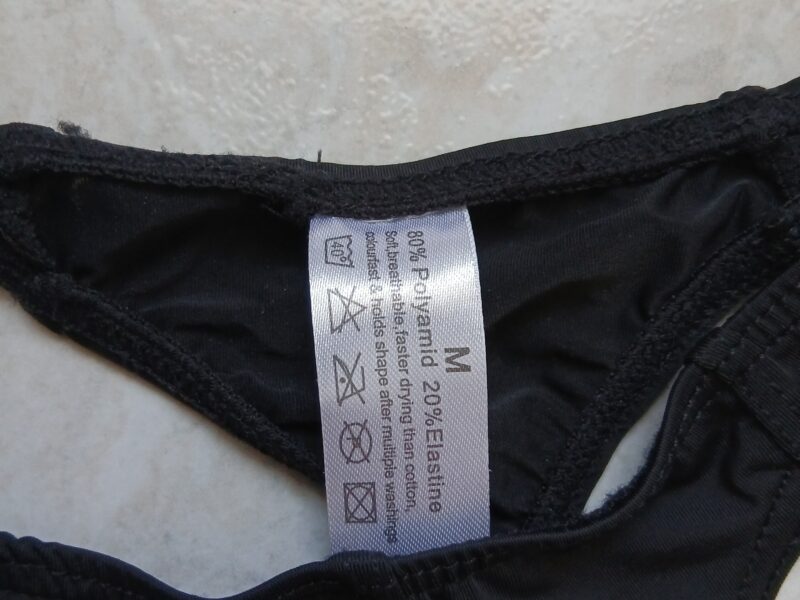 String homme noir