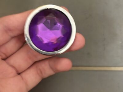 Plug violet