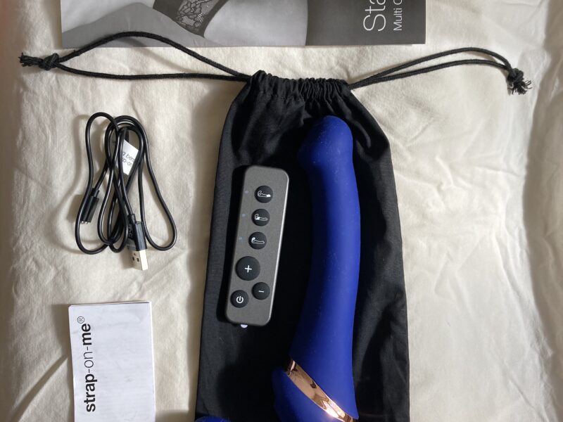 Vibromasseur Strap-On-Me