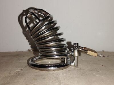 Cage de chasteté en métal