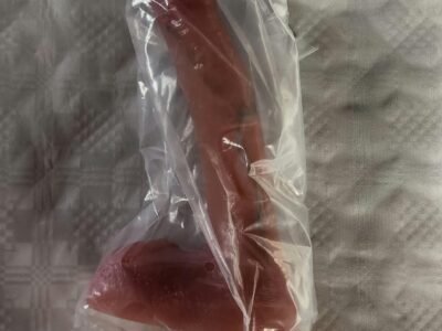Dildo réaliste à ventouse