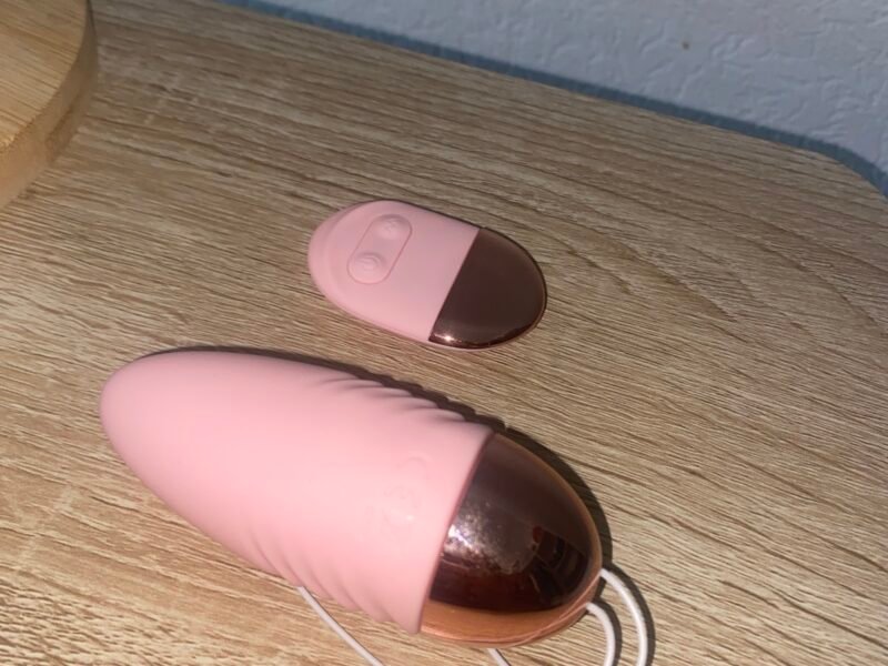 Vibromasseur avec télécom
