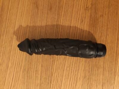 Vibromasseur noir